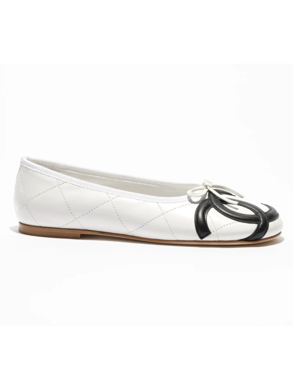 Chanel 26M Coco Beach Cambon White Black CC XL Logo Ballet Ballerina Flat 39.5 - Picture 3 of 16